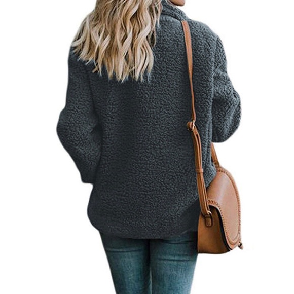 ✨Gray Colored Cozy Fleece Coat✨ - Picture 3 of 8